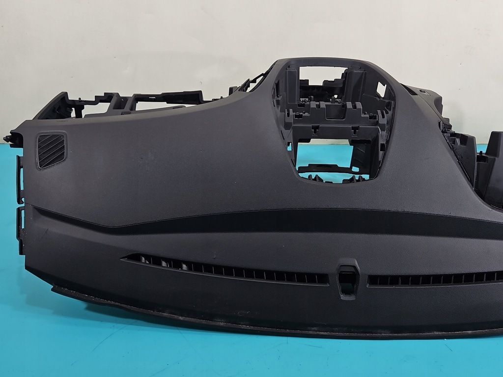 фото №8, Приборная панель приборная подушка безопасности пассажира приборная панель hyundai ix35 09-13 europa