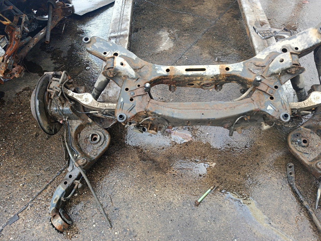 фото №2, Nissan qashqai j10 oś балка подвеска задняя