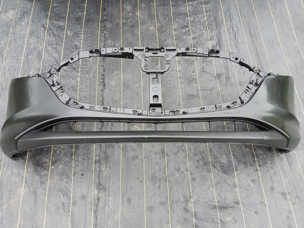 фото №1, Mazda 3 iv 2019- бампер перед передний oryg