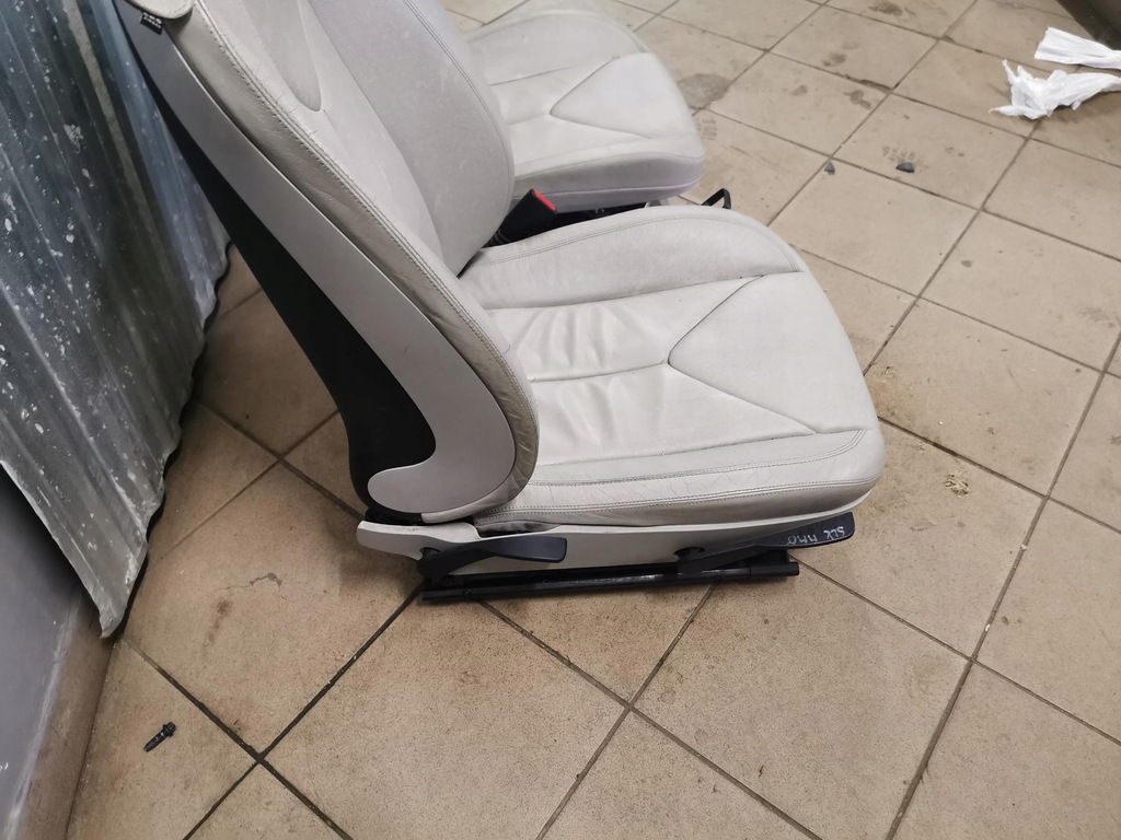 фото №13, Сиденье водителя пассажира mercedes slk ii r171 кожа