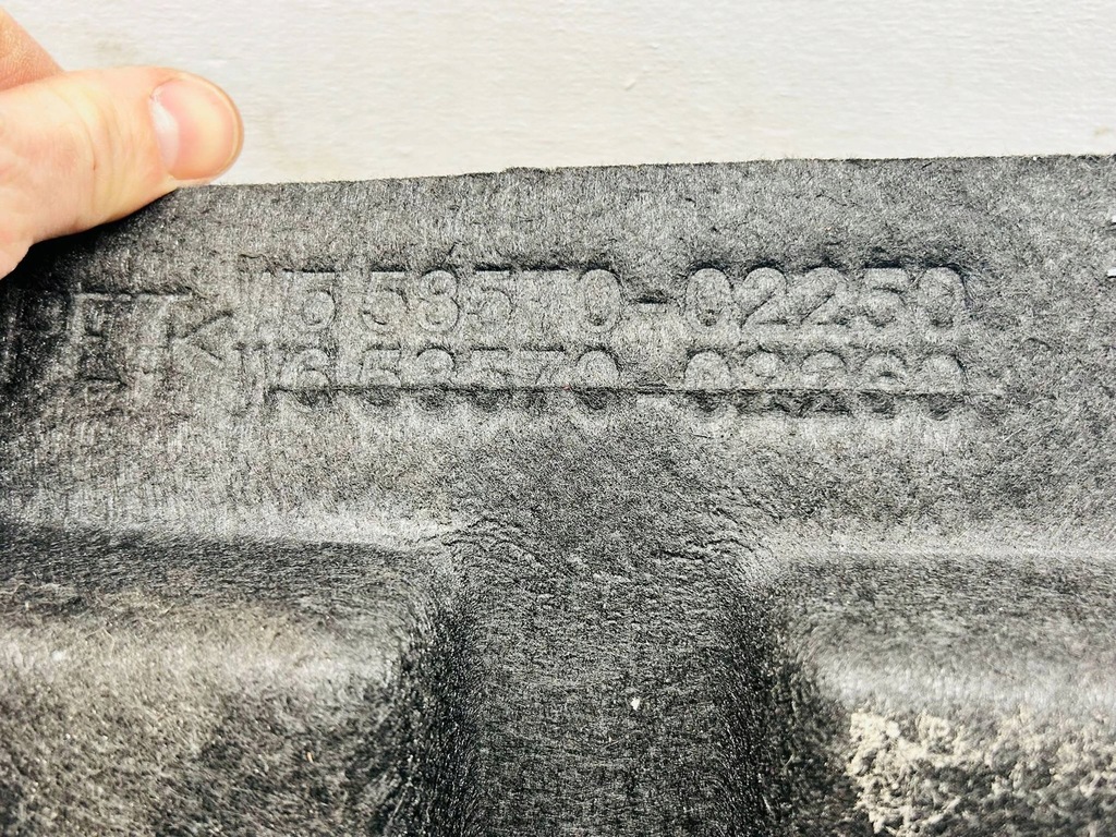 фото №8, Corolla e21 kombi обшивка багажника колеса запасного