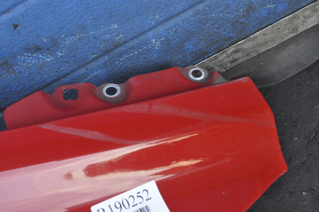 фото №10, Volvo c30 крыло правый перед передний молдинг lift