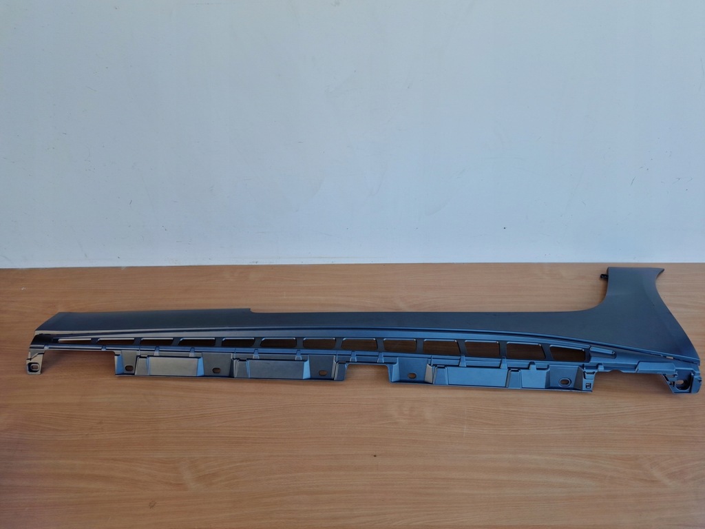 фото №1, Mercedes amg gt w190 левая молдинг порог накладка