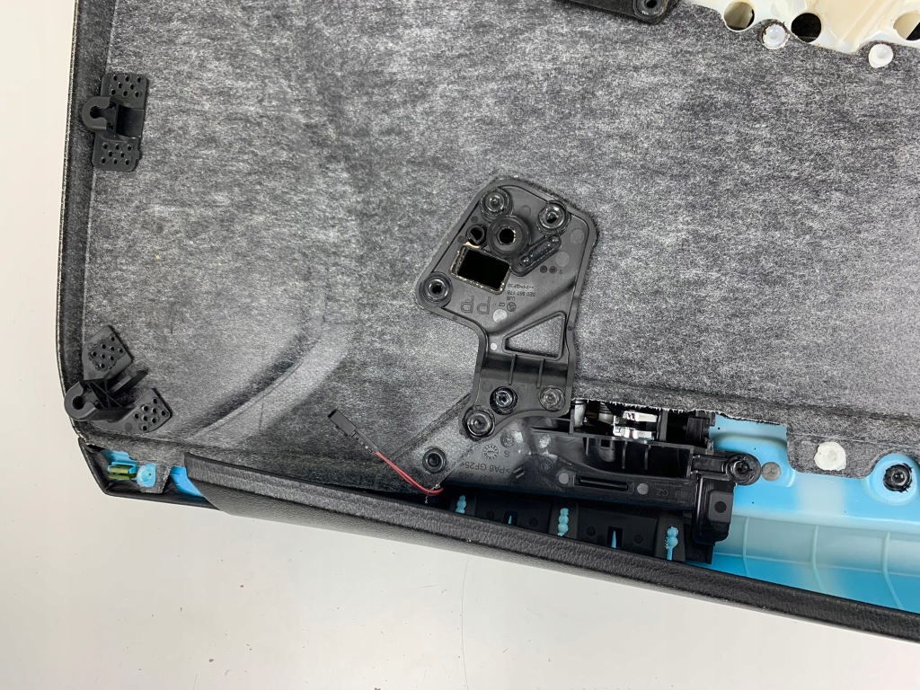 фото №6, Octavia iii обшивка двері правий перед підсвічуваний