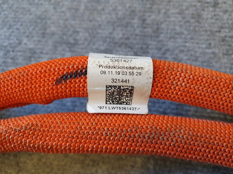 фото №4, Porsche taycan 9j1971131a джгут кабелі напруги оригінальний номер