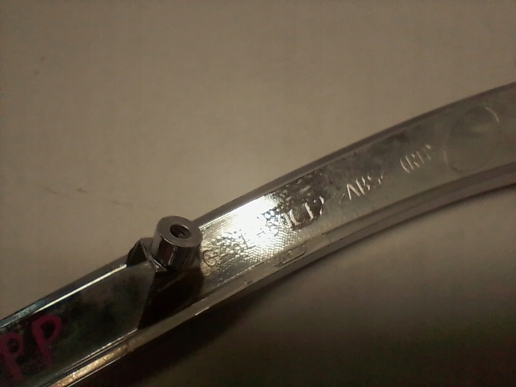 фото №8, Молдинг хром бампера перед правий mazda 6 gj