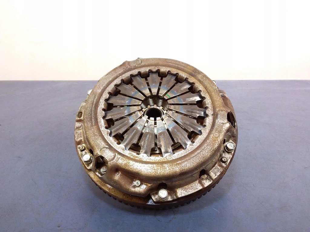 фото №1, Toyota auris 1.4d4d сцепление диск прижим