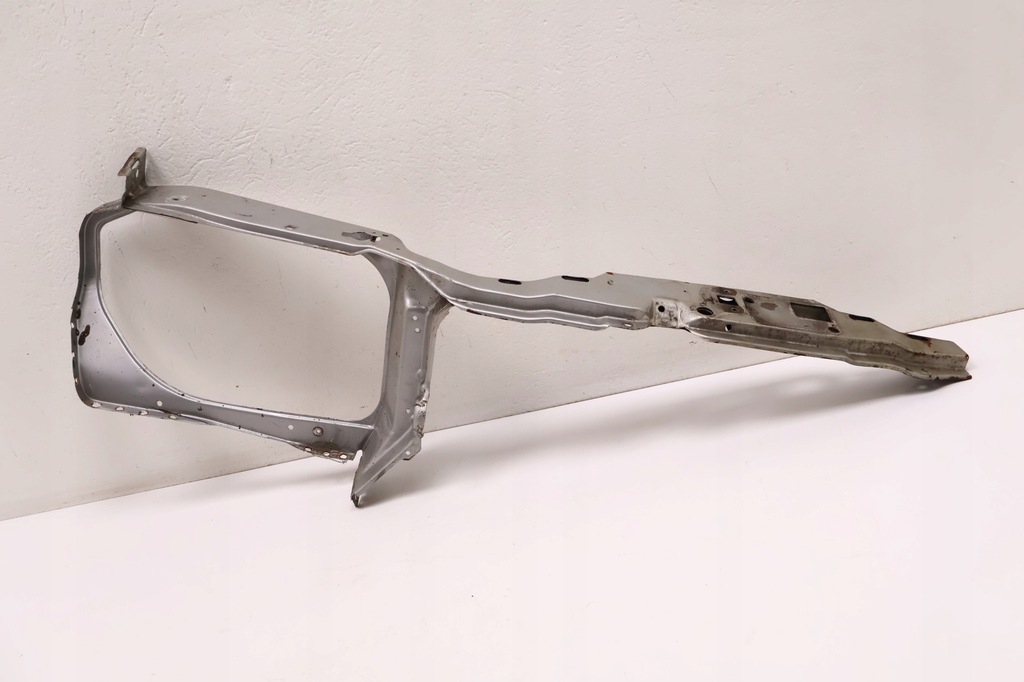 фото №1, Mercedes benz w124 панель фари правий