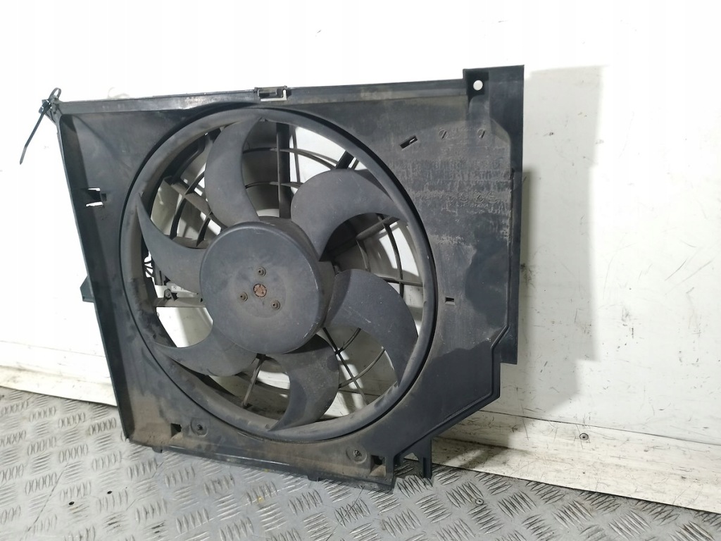 Вентилятор радіатора bmw e46 17.42-7510617 2.0 Зі Шроту