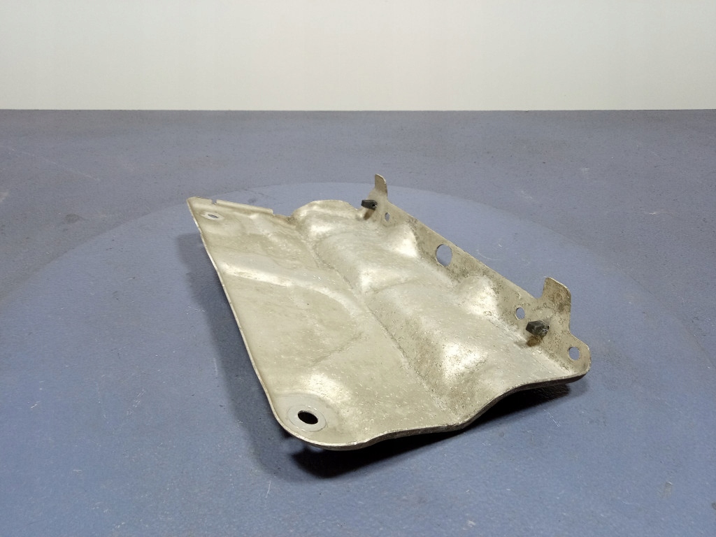 фото №6, Audi a7 c8 кронштейн кронштейн кронштейн поперечина бампера задняя 4k0807329