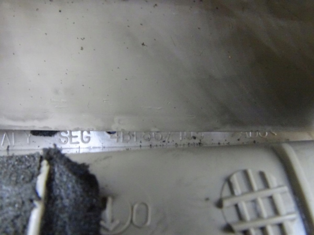 фото №3, Audi a6 c5 97-04 бардачок дверь левый перед