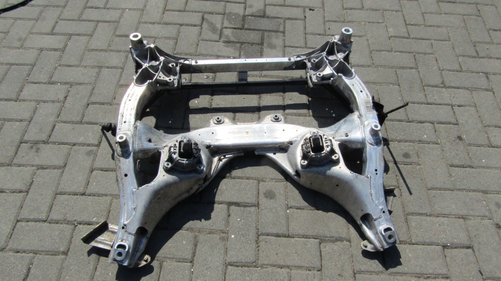 фото №1, Bmw 5 f10 2.0 d подрамник подрамник подрамник