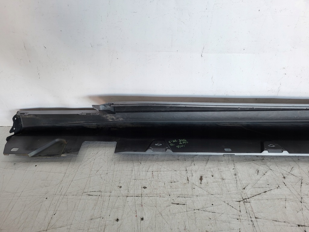 фото №11, Накладка молдинг порог правая mercedes c-klasa w206 amg