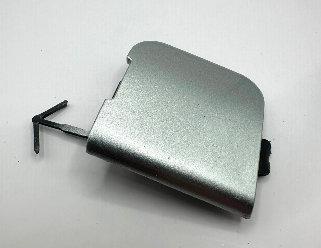 Купить Mazda 6 lift заглушка фаркоп бампера перед gr1r-50a11