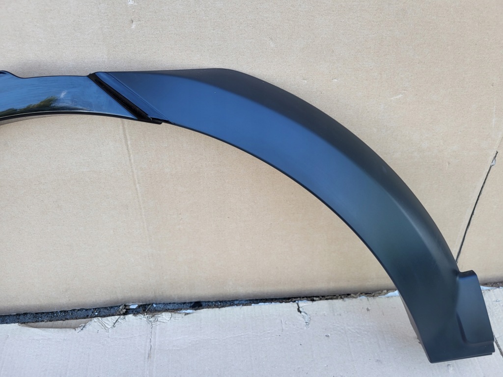 фото №3, Land rover discovery v молдинг крыла задняя правая