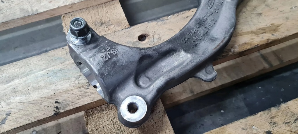 фото №9, S5 8w lift a5 вилка кронштейн амортизатора правый перед 8w0413038h a4 b9 s4