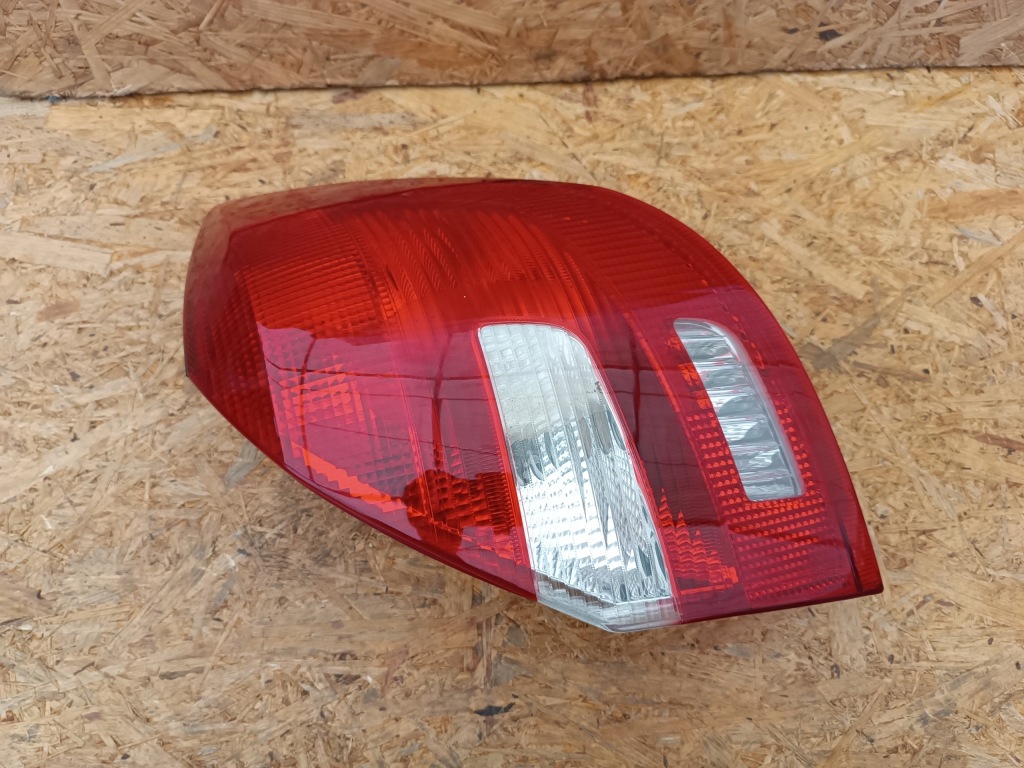 фото №9, 5j6945096 лампа правый задняя w крыло skoda fabia ii lift hb