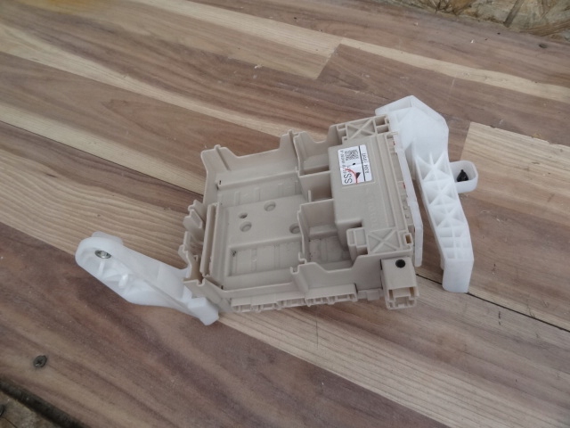 фото №1, Toyota aygo ii 2018 1,0 коробка запобіжників org