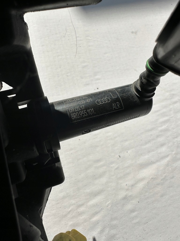 фото №5, Q5 8r направляющая корзина pod фара левый перед 8r0805607b