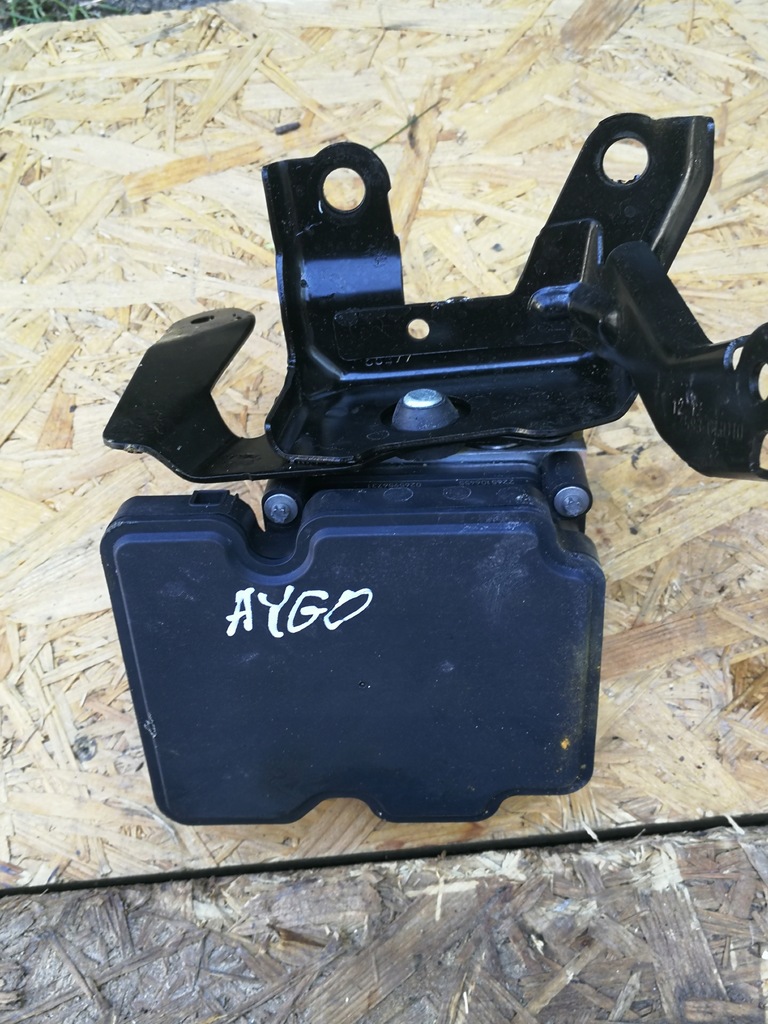 фото №1, Насос abs toyota aygo ii 1.0b