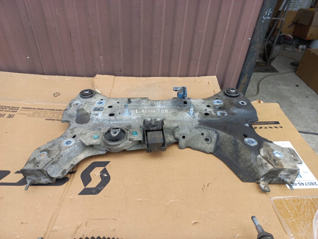 фото №1, Renault latitude підрамник підрамник 2.0 dci