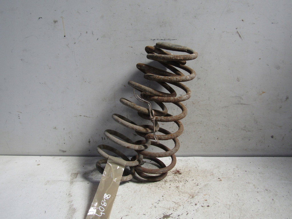 фото №1, Chrysler pt cruiser пружина задня ---
