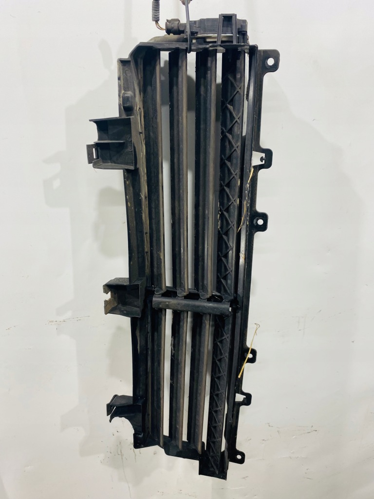 Шторка жалюзи впуск воздуха peugeot 508 i rxh гибрид 2.0 hdi 9676667980 Киев