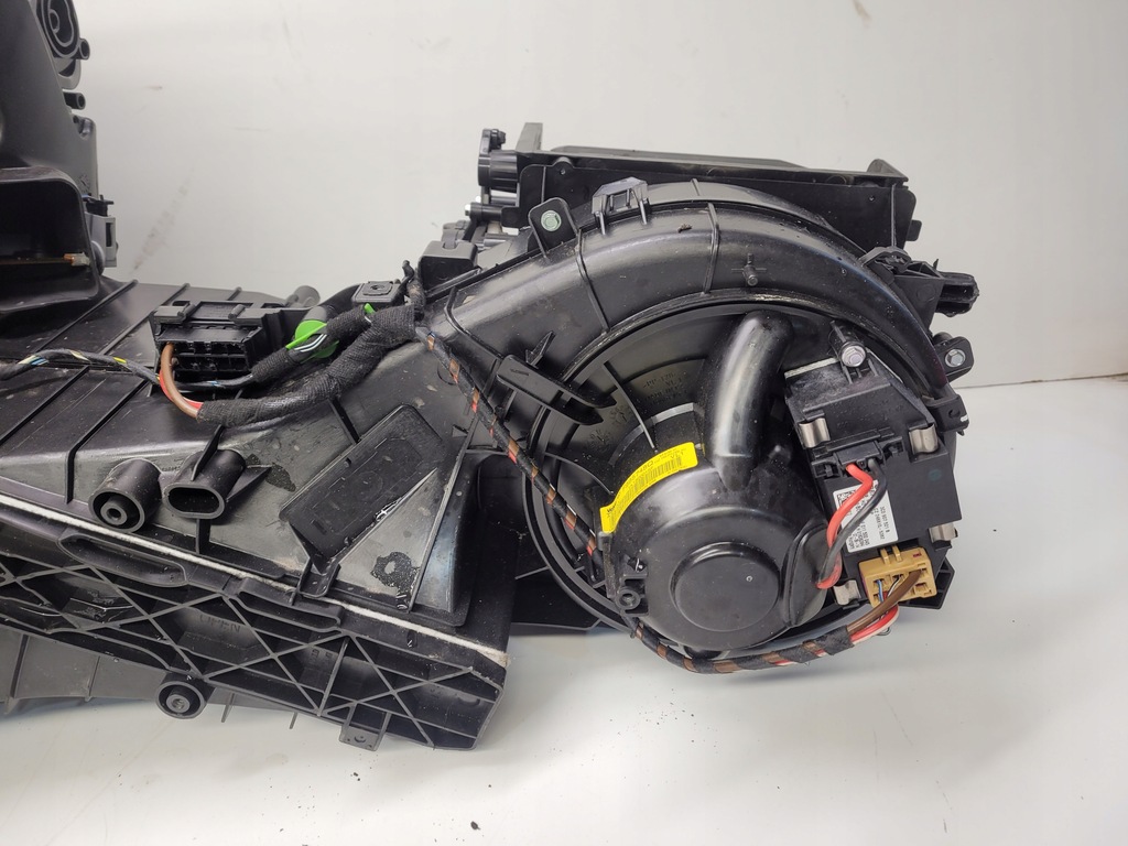 фото №5, Обігрівач комплектна audi a3 8p lift 8p1820003h