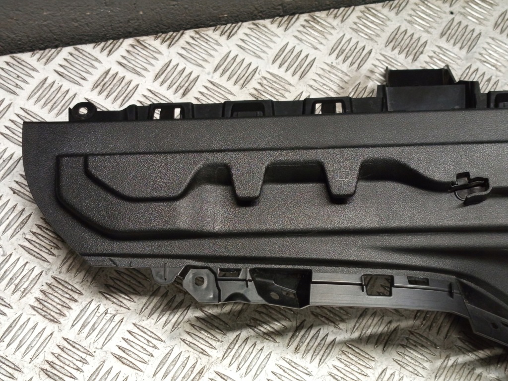 Bmw оригінальний номер 9462434 x1 u11 x1l u12 кронштейн кронштейн полиця багажника праве Недорого