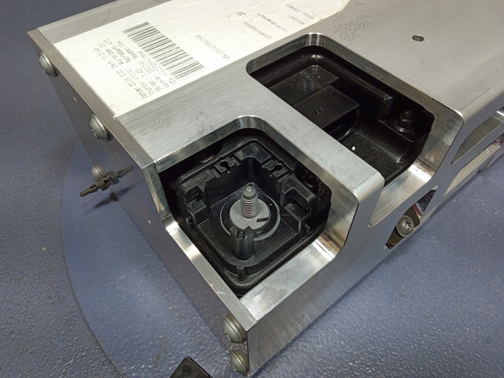 фото №5, Audi a7 c8 3.0 tdi аккумулятор аккумулятор 4k0915171c