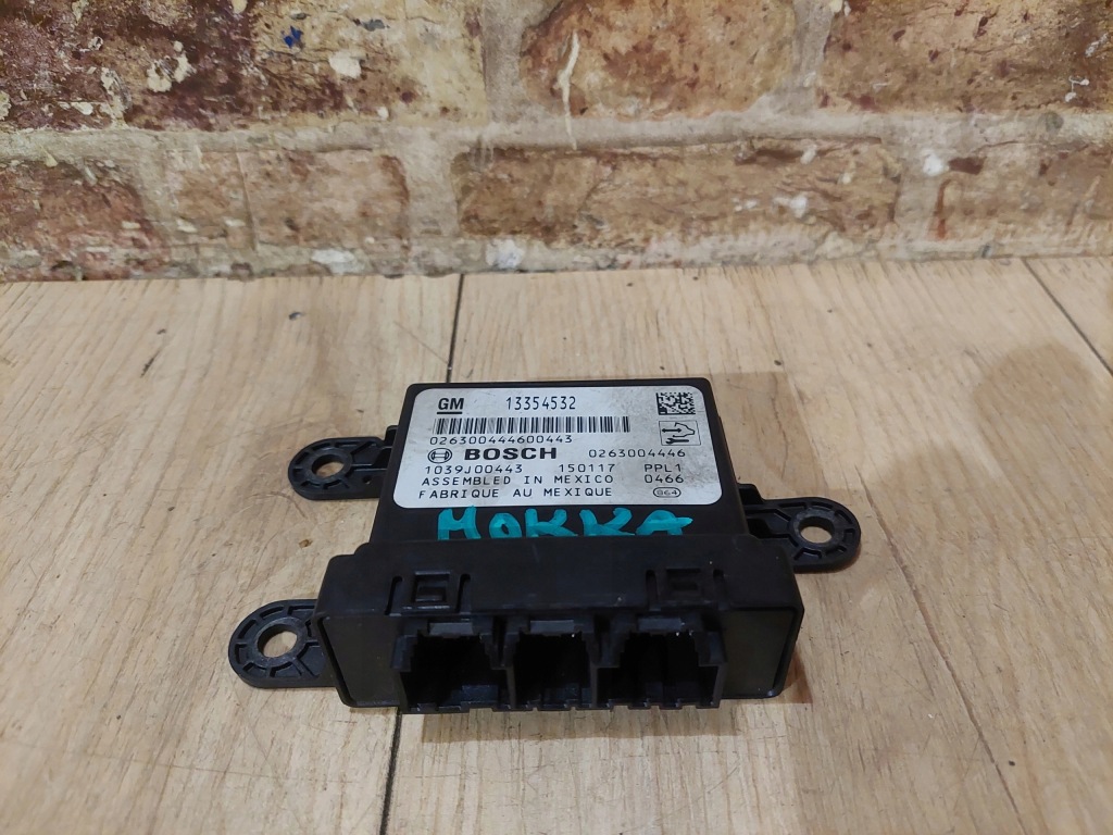 Купити Модуль паркування pdc 13354532 opel mokka 12/19 rok