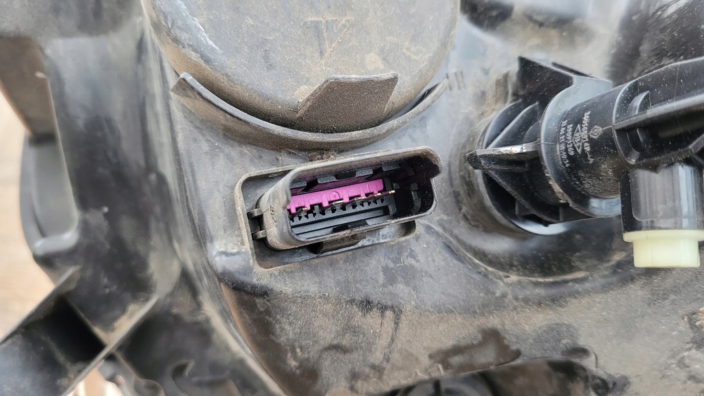 фото №6, Лампа ліва dacia duster 260600069r