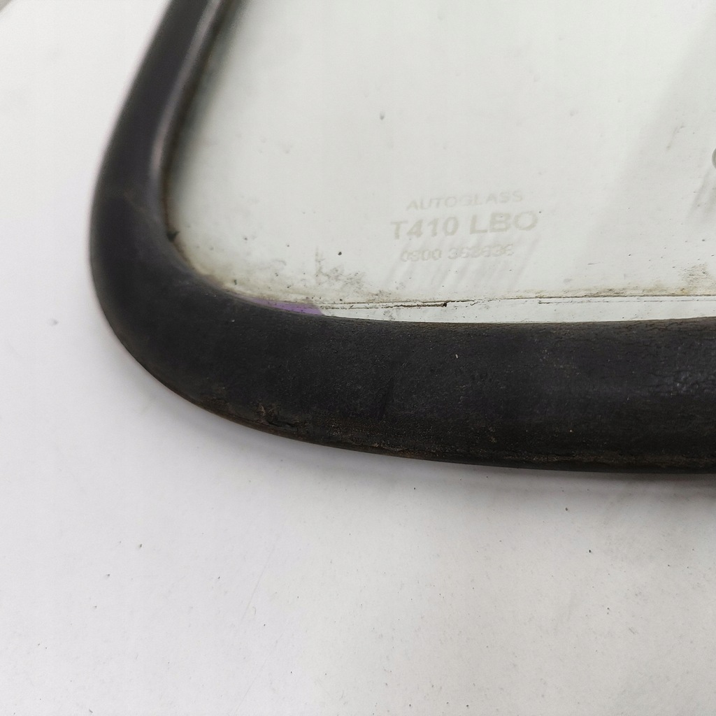 фото №6, Land rover defender 1998 права сторона скло кузовна задня