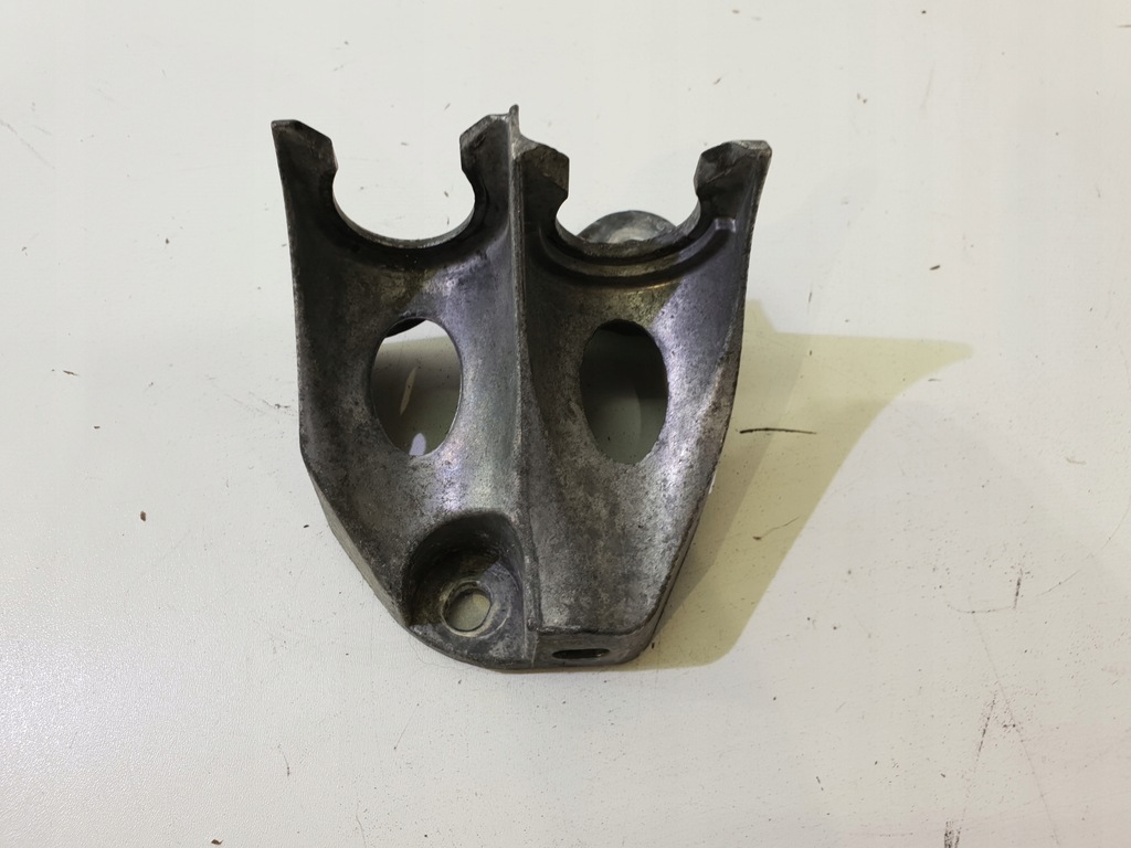 фото №1, Opel adam кронштейн коробки