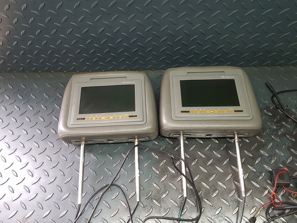 фото №6, Підголівники сидінь з монітор dvd bmw e60