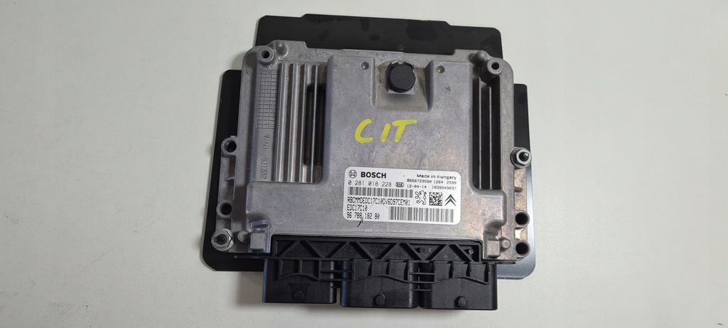 фото №1, Бортовой компьютер блок управления peugeot оригинальный номер 9678818280