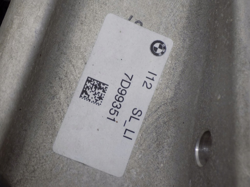 фото №5, Bmw i8 поворотный кулак перед левая 6858213