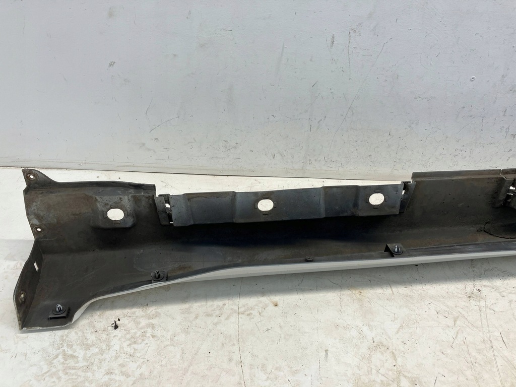 фото №10, Avensis t27 lift t29 поріг захист зовнішня поріг права 040 do фарбування