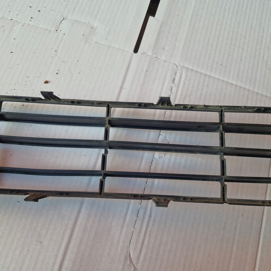 фото №7, Mitsubishi colt vi z30 08r решітка бампера перед середня mn105191