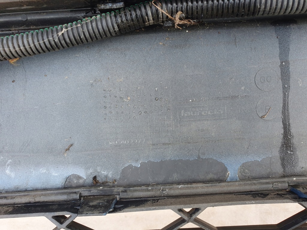 Citroen c4 picasso lift led 10-13 бампер передний перед в Украине