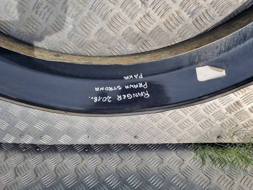 фото №6, Ranger 3 18 rok молдинг крыла задняя