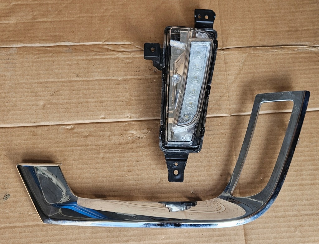 Купити Suzuki grand vitara ліхтар фара drl led ліва або праве з хром