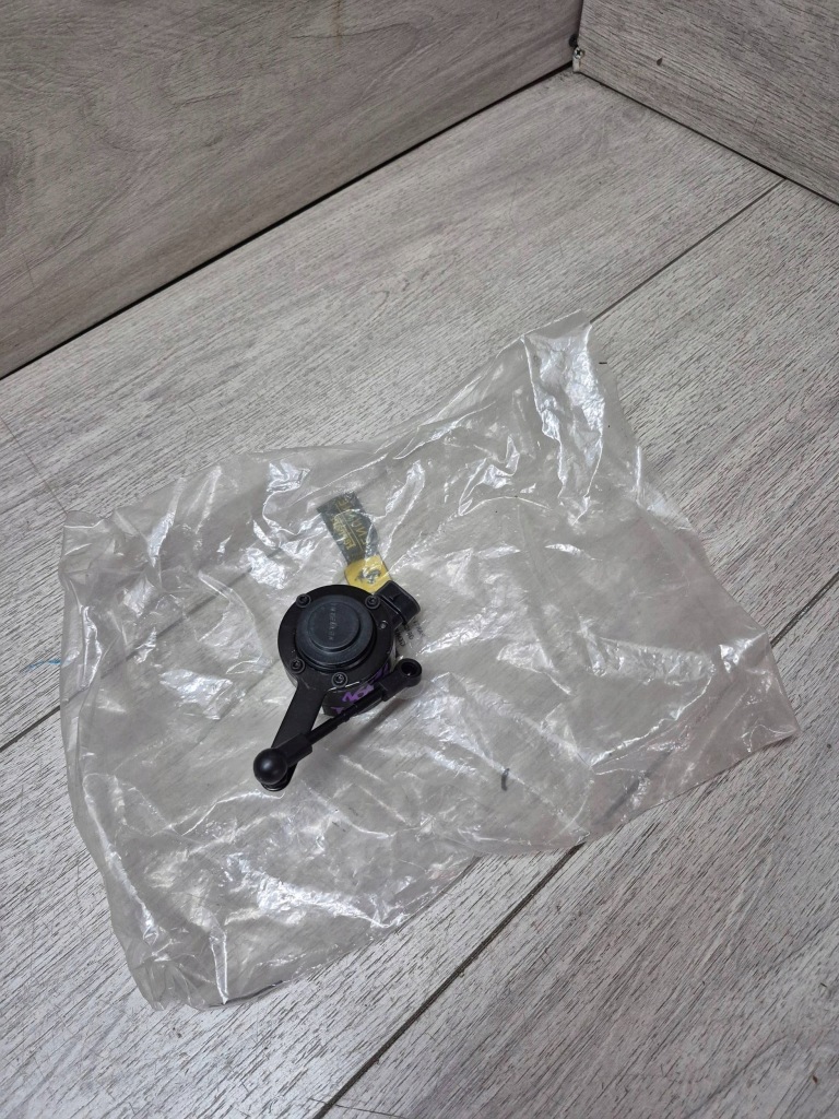 Купити 16691. california f12 ff датчик підвіска лівий перед 64101700