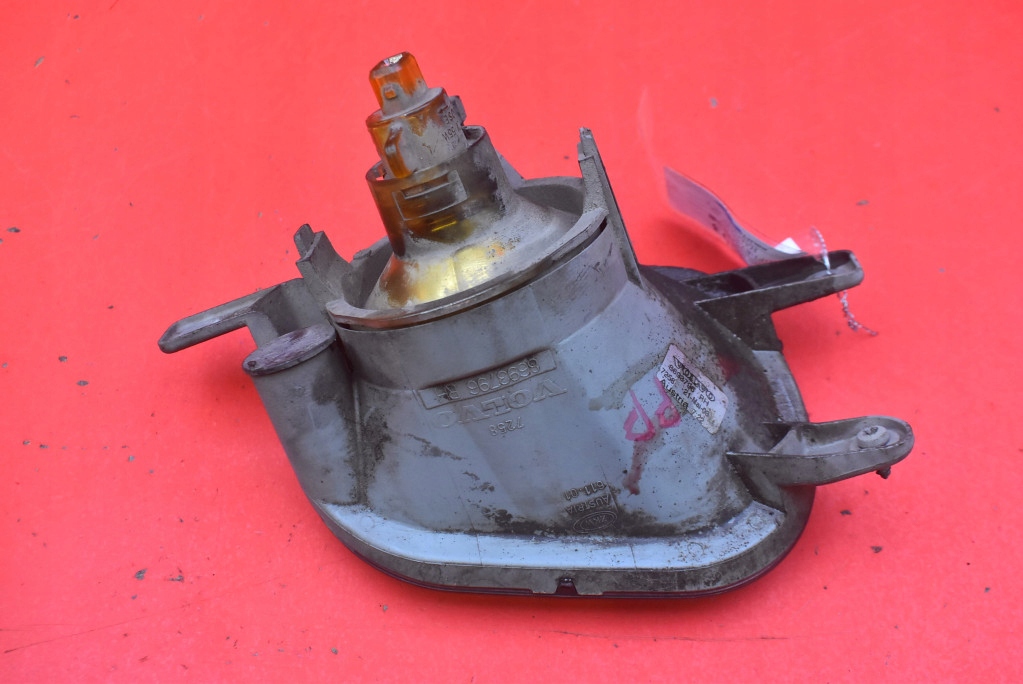 фото №6, Противотуманная фара правый перед передний 8693796 volvo xc90 1 i 02-06