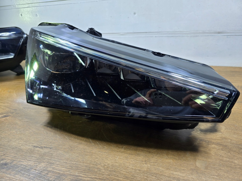 фото №5, Skoda scala лампа перед передня права crystal led 657941016a