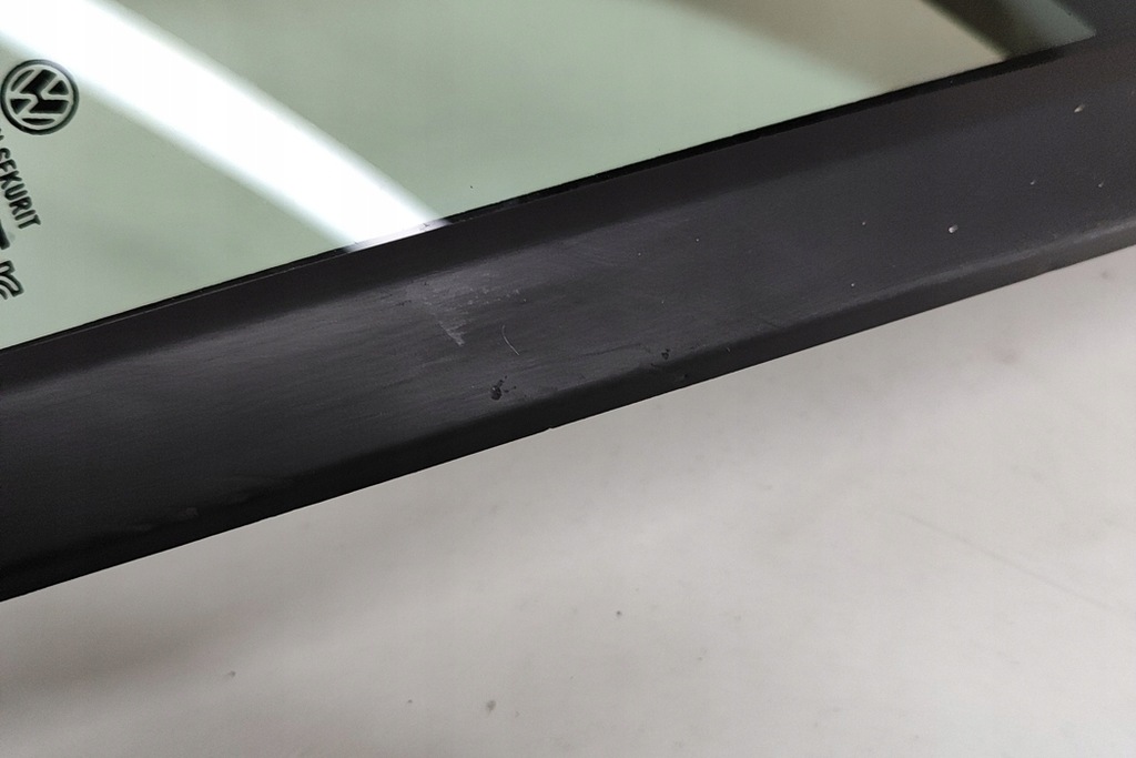 фото №8, Vw id.5 e39 передні ліва двері вікно трикутник 11a845113 електрика 220kw