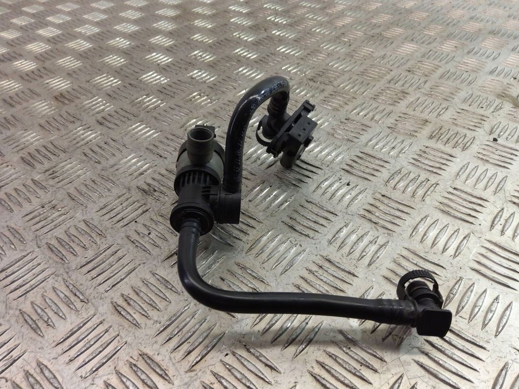 фото №9, Bmw 3 f30 f35 f31 2014 клапан вакууму