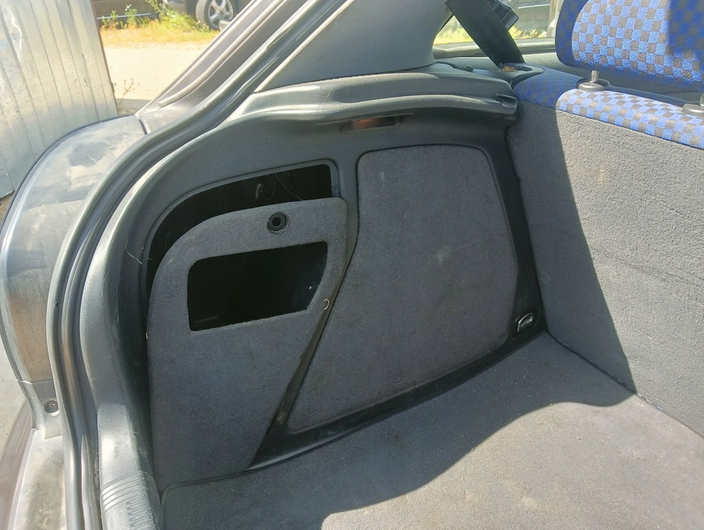 фото №1, Audi a3 8l обшивка обивка багажника левая