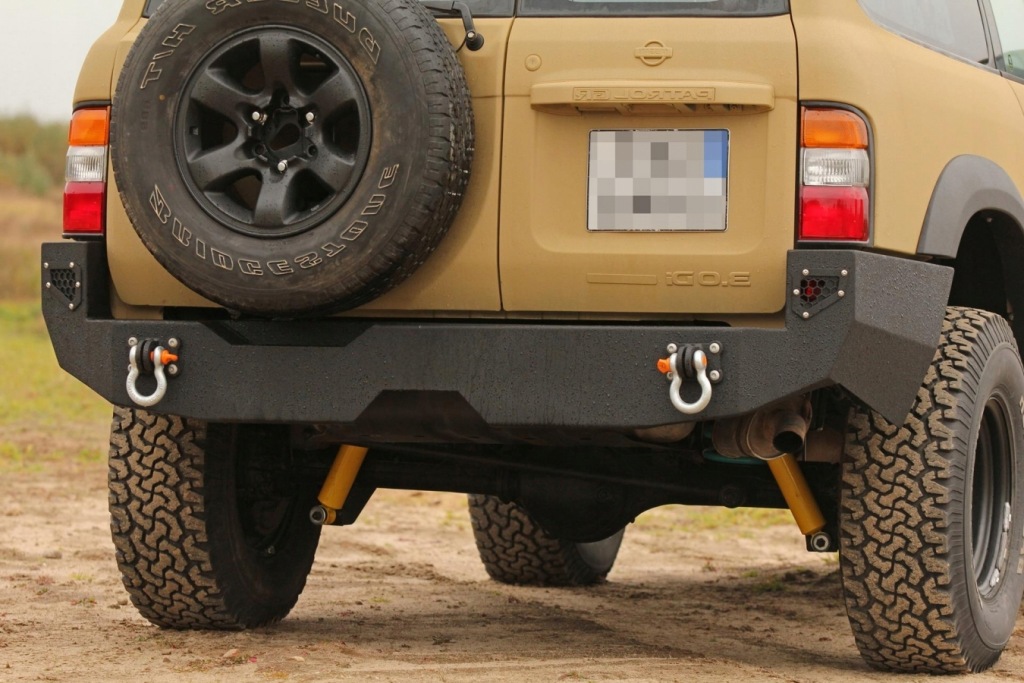 Бампер задняя  стальной nissan patrol y61 97-04 more 4x4 в Украине