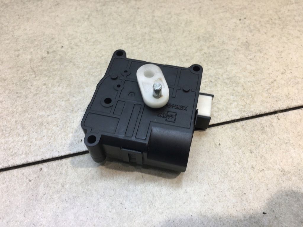 фото №5, Моторчик отопителя toyota avensis t25 113800-2051